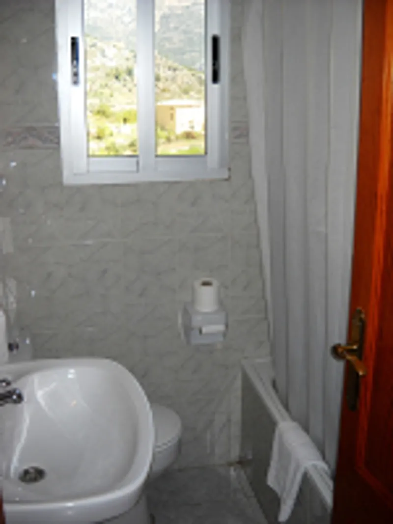Habitación con vistas a la montaña