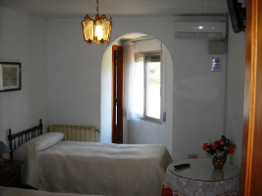 Habitación doble número 2 con vistas a la montaña